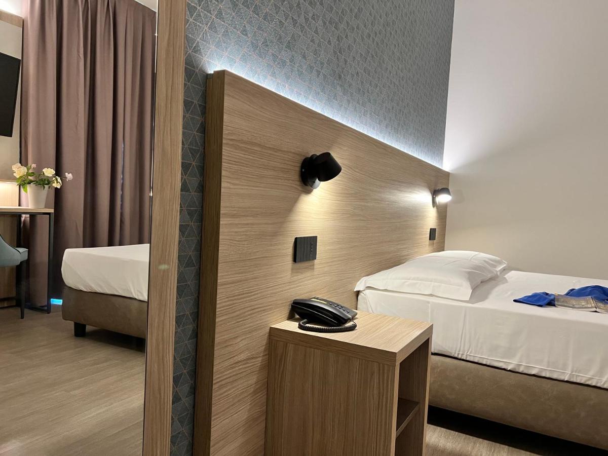 Hotel Gardenia Romano Canavese Exteriér fotografie