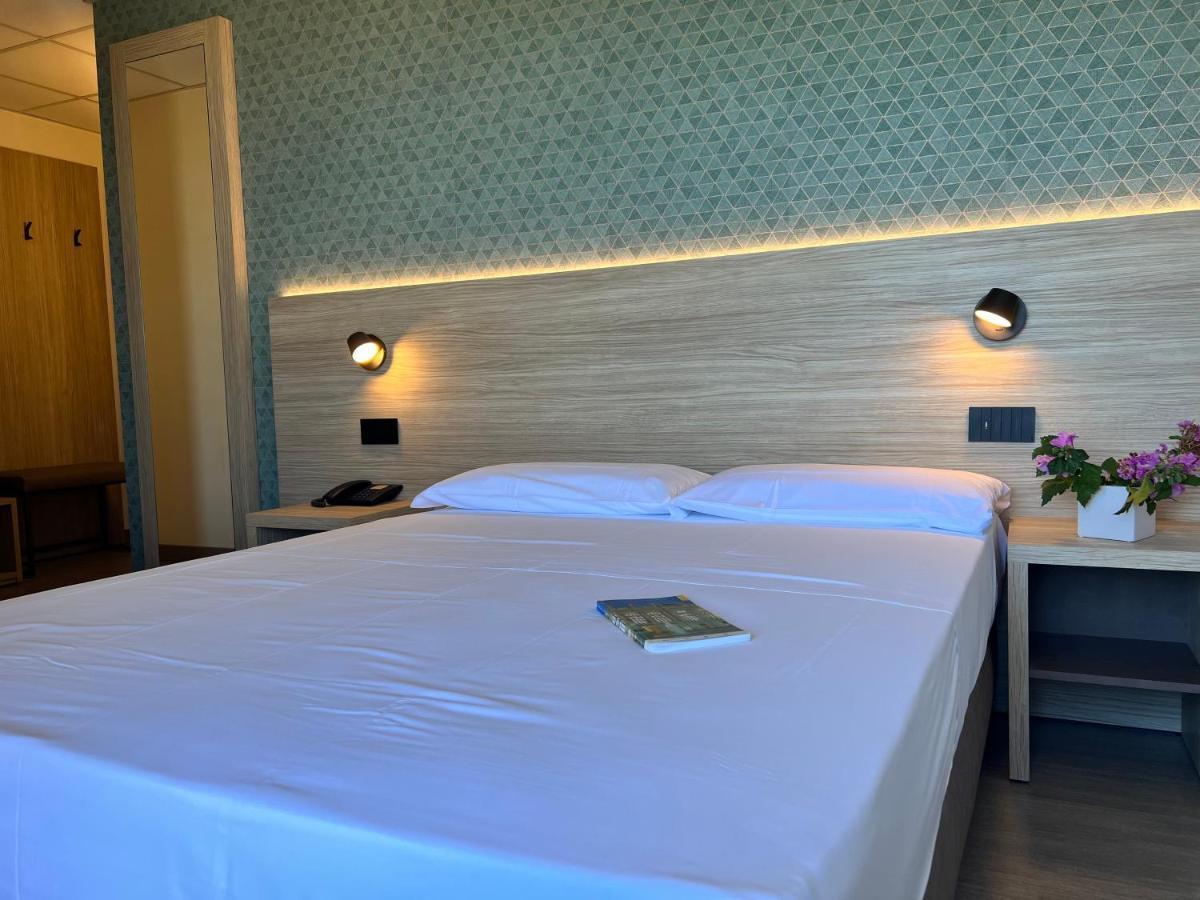 Hotel Gardenia Romano Canavese Exteriér fotografie